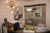 Bar, Kafe, dan Lounge Il Balcone Sul Monferrato