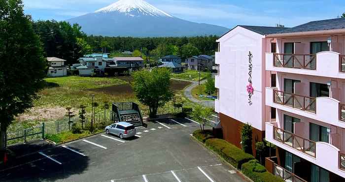 Exterior Fujizakura Inn