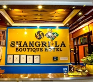 Lobi 5 Shangri-la Boutique Hotel