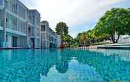 Swimming Pool 2 Malibu Hua Hin by Puppap