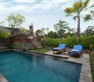 Swimming Pool 2 Dewi Sri Private Villa