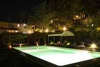 Swimming Pool Villa Magnolia