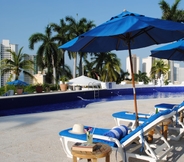 Swimming Pool 4 Hotel Villavera
