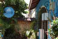 Exterior Aluna Hostel B&B