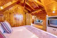 Bedroom Abalone Lodges