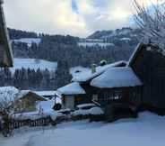 ภายนอกอาคาร 2 200 Year Old Swiss House