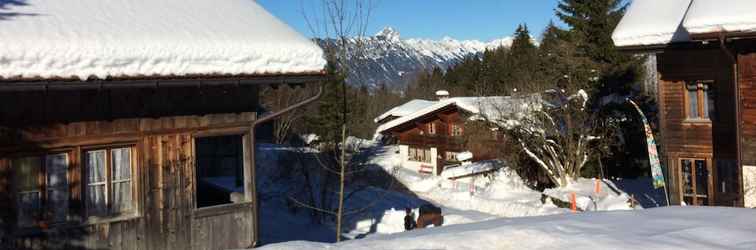 Exterior 300 Year Old Chalet Interlaken