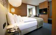 Kamar Tidur 6 me and all hotel Dusseldorf, part of JdV by Hyatt