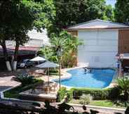 Swimming Pool 6 Hotel El Rancho