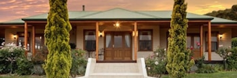 Exterior Ambience on Huon B&B