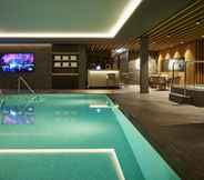 Swimming Pool 4 Hard Rock Hotel Davos