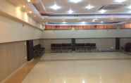 Lobi 4 Hotel Lloyd Residency