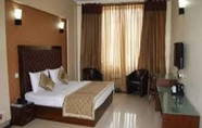 Kamar Tidur 2 Hotel Lloyd Residency