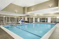 Kolam Renang Residence Inn by Marriott St. Paul Woodbury