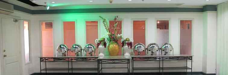 Lobby Metro Park Hotel Cebu City