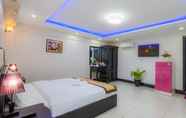 Kamar Tidur 7 Seventh Heaven Hotel and High Bar