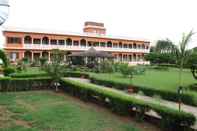 Exterior Sariska Tiger Camp Resort