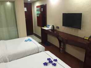 Kamar Tidur 4 Yimi Hotel Chi Gang Station Branch