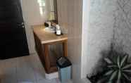 Toilet Kamar 5 Segara Wangi Beach Cottages