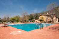 Swimming Pool Villa Regnalla Luxury