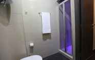 In-room Bathroom 4 Hotel Borgo Antico