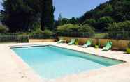 Swimming Pool 5 Mas de Cocagne en Provence