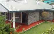 Luar Bangunan 6 Stone Bungalow