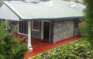 Luar Bangunan 2 Stone Bungalow