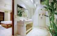 Toilet Kamar 7 Villa Paradise Beach