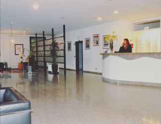 Lobby 2 Hotel 90
