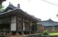 ภายนอกอาคาร 5 Yi Jin-rae's Historic House