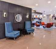 Lobby 5 Fairfield Inn & Suites by Marriott Raleigh Cary