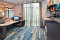 Functional Hall Fairfield Inn & Suites by Marriott Raleigh Cary