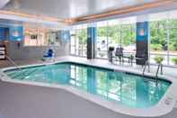 Swimming Pool Fairfield Inn & Suites by Marriott Raleigh Cary