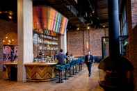 Bar, Cafe and Lounge Arlo Williamsburg