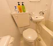In-room Bathroom 7 Naha Wafuu Hotel Hokkaisou