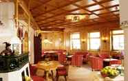 Bar, Cafe and Lounge 2 Wanderhotel Kirchner