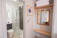 In-room Bathroom Seaspray Rooms