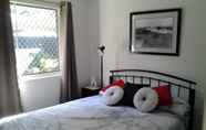 Kamar Tidur 3 Bottlebrush B&B