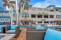 Swimming Pool River Spirit Casino Resort
