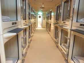 ล็อบบี้ 4 Capsule Hotel Wellbe Sakae - Caters to Men