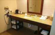 Toilet Kamar 2 Comfort Inn & Suites Sidney I-80