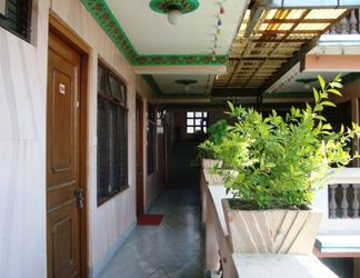 Lobby 2 Hotel Metropolitan Kantipur