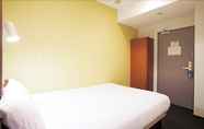 Bedroom 2 Smile Hotel Kobe Motomachi