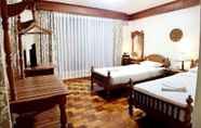 Bedroom 5 Mr. Charles Hotel