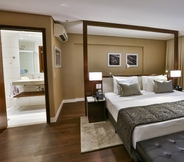 Bedroom 5 Quality Hotel Flamboyant