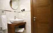 Toilet Kamar 7 Camlicesme Hotel