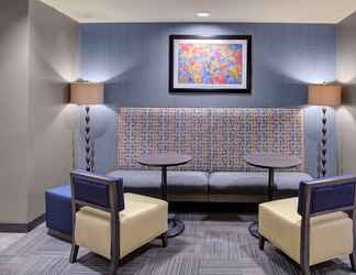 Lobby 2 Hampton Inn & Suites Columbus Scioto Downs