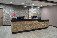 Lobby Hampton Inn & Suites Columbus Scioto Downs