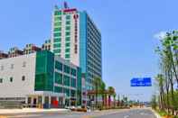 Exterior Ramada Plaza Changsha East